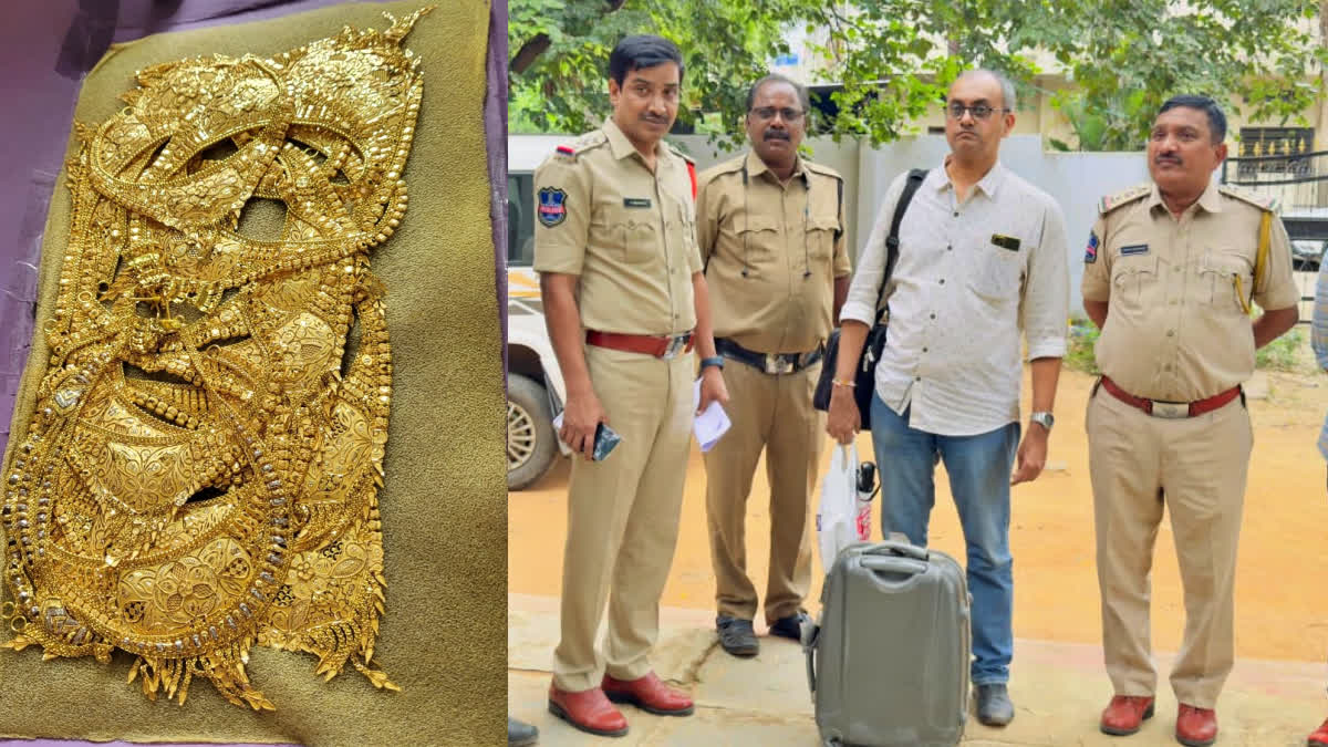 Officers Seized Gold in Sangareddy