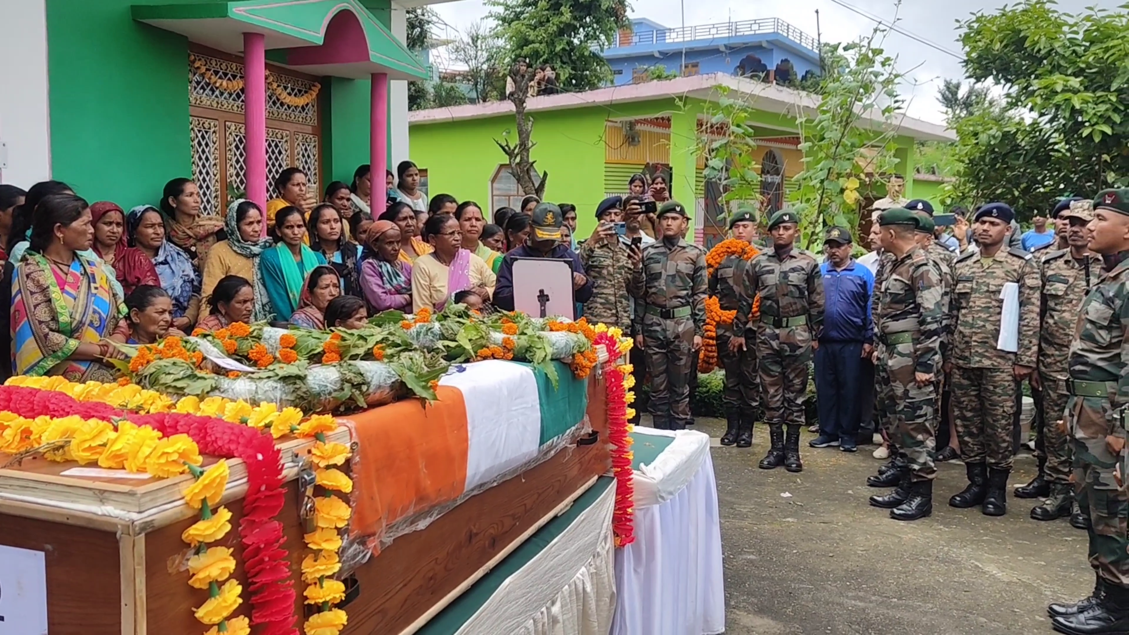 Havaldar Santosh Kumar Last Rites in Berinag