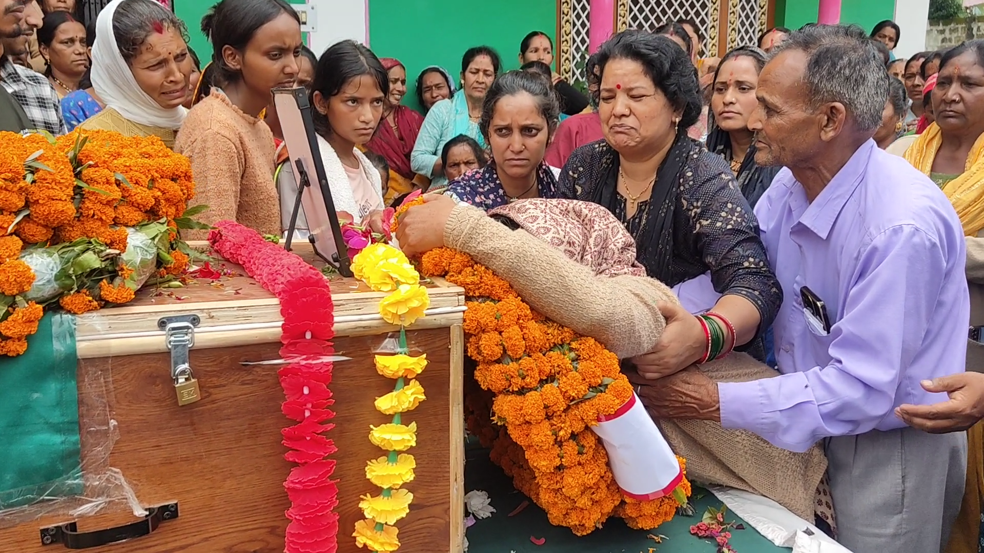 Havaldar Santosh Kumar Last Rites in Berinag