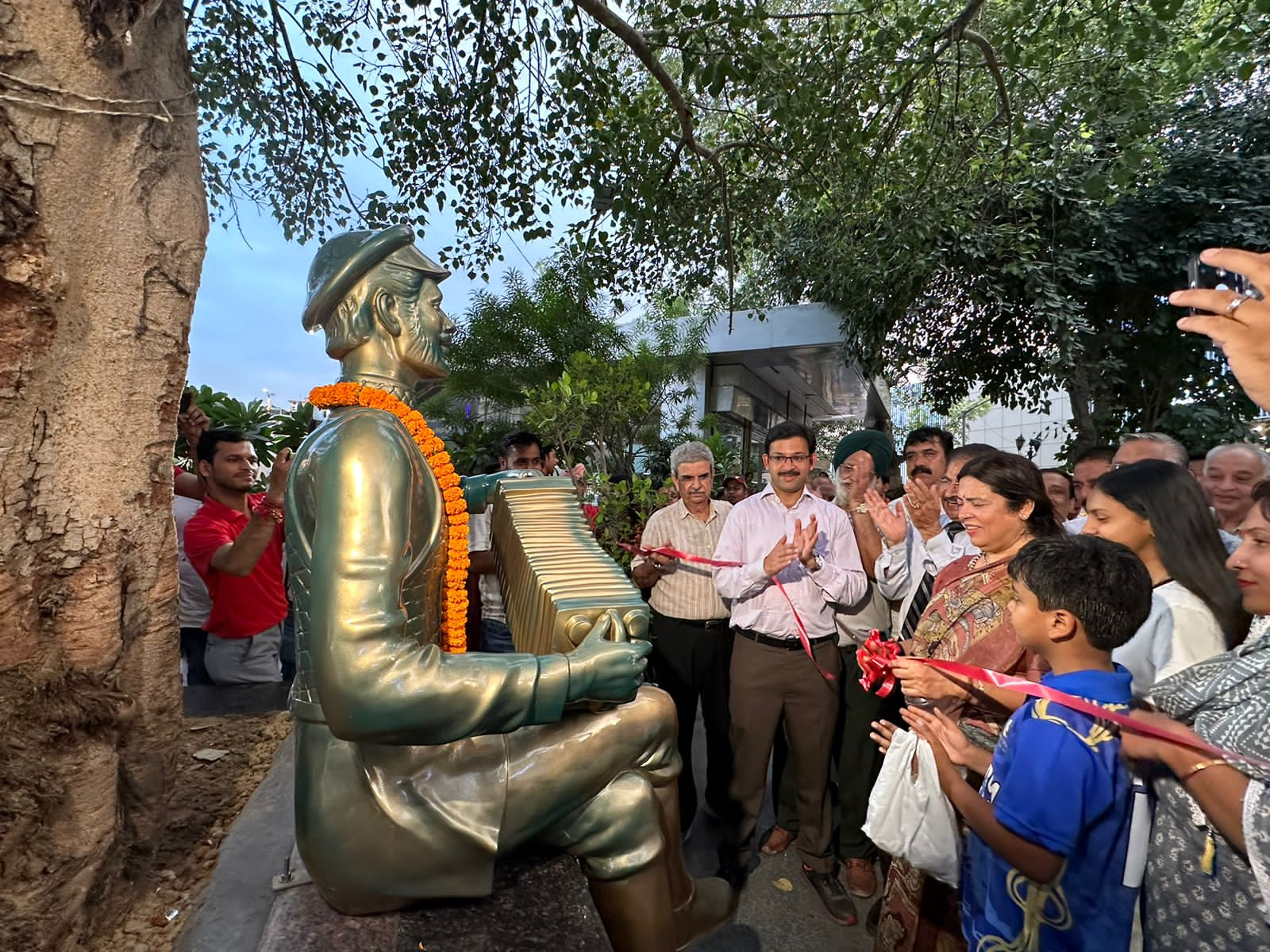 प्रत्येक मूर्तिकला एक अलग विषय को प्रदर्शित करती है, जो भारत की G20 अध्यक्षता से जुड़ी है.