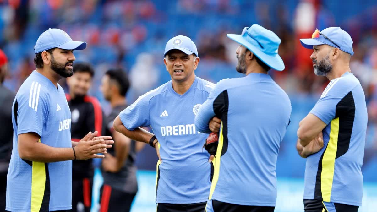 Former India head coach Rahul Dravid, Batting Coach Vikram Rathour, Bowling Coach Paras Mhambrey and captain Rohit Sharma