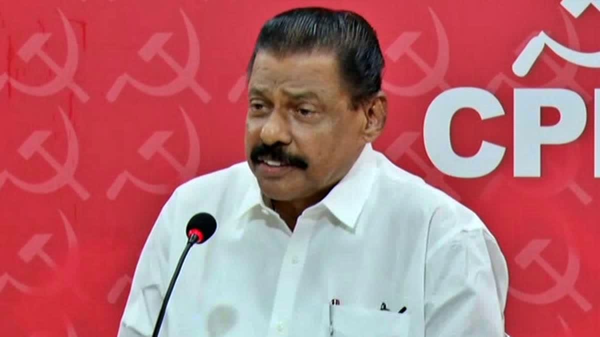 M V GOVINDAN  CPM STATE SECRETARIATE  CRITICISES MEDIA  CPM BRANCH SAMMELANAM