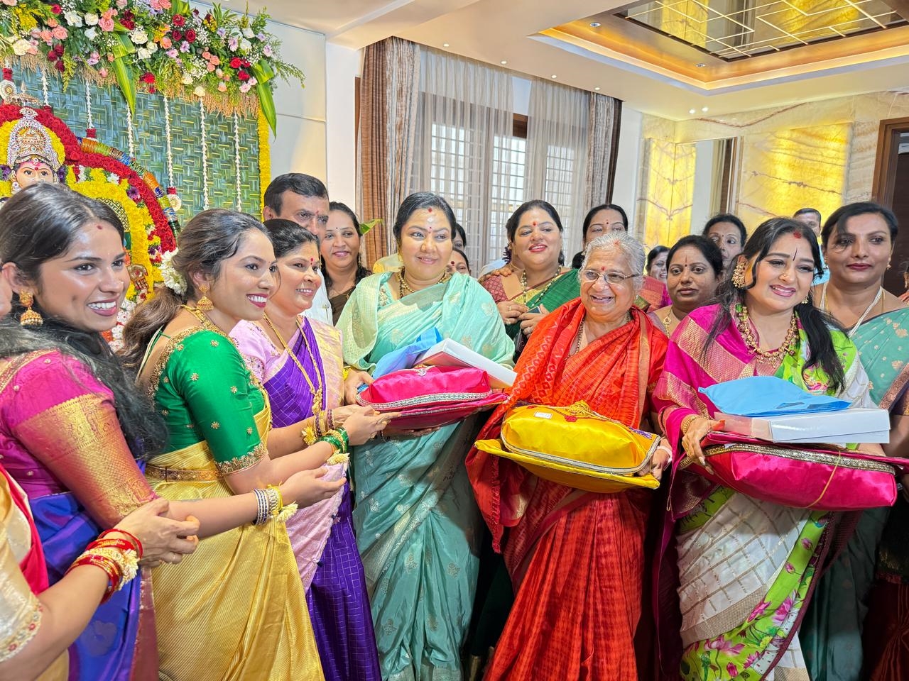 Sudhamurthy participated in the Gauri festival at MLA CK Ramamurthy's house