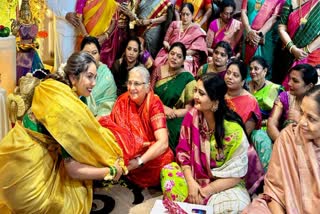 Sudhamurthy participated in the Gauri festival at MLA CK Ramamurthy's house