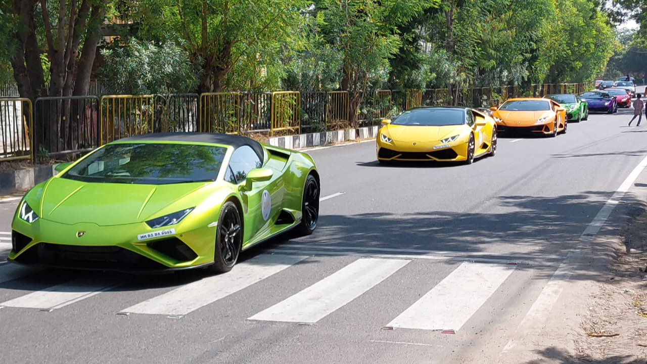 A caravan of luxury cars came out in Jodhpur