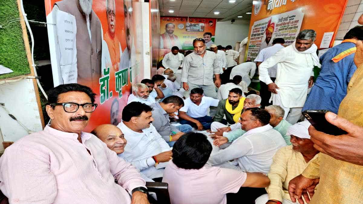 Candidates in Jind deliberate on victory and defeat