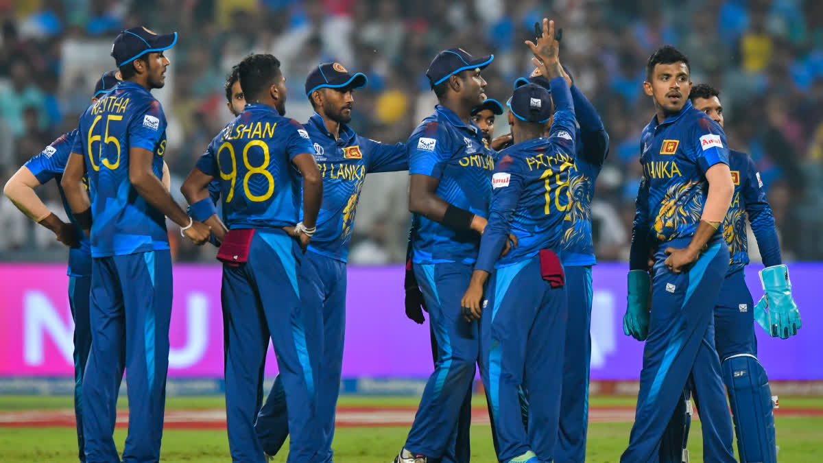 Cricket World Cup 2023  Sri Lanka Government Sacks Cricket Board  Sri Lanka Cricket Board  Sri Lanka Sacks Cricket Board  Roshan Ranasinghe  Sri Lanka Sports Minister Sacked Cricket Board  ശ്രീലങ്ക ക്രിക്കറ്റ് ബോര്‍ഡ്  ശ്രീലങ്ക ക്രിക്കറ്റ് ബോര്‍ഡിനെതിരായ നടപടി  ഏകദിന ക്രിക്കറ്റ് ലോകകപ്പ്  ശ്രീലങ്കന്‍ കായികമന്ത്രി റോഷന്‍ രണസിംഗ