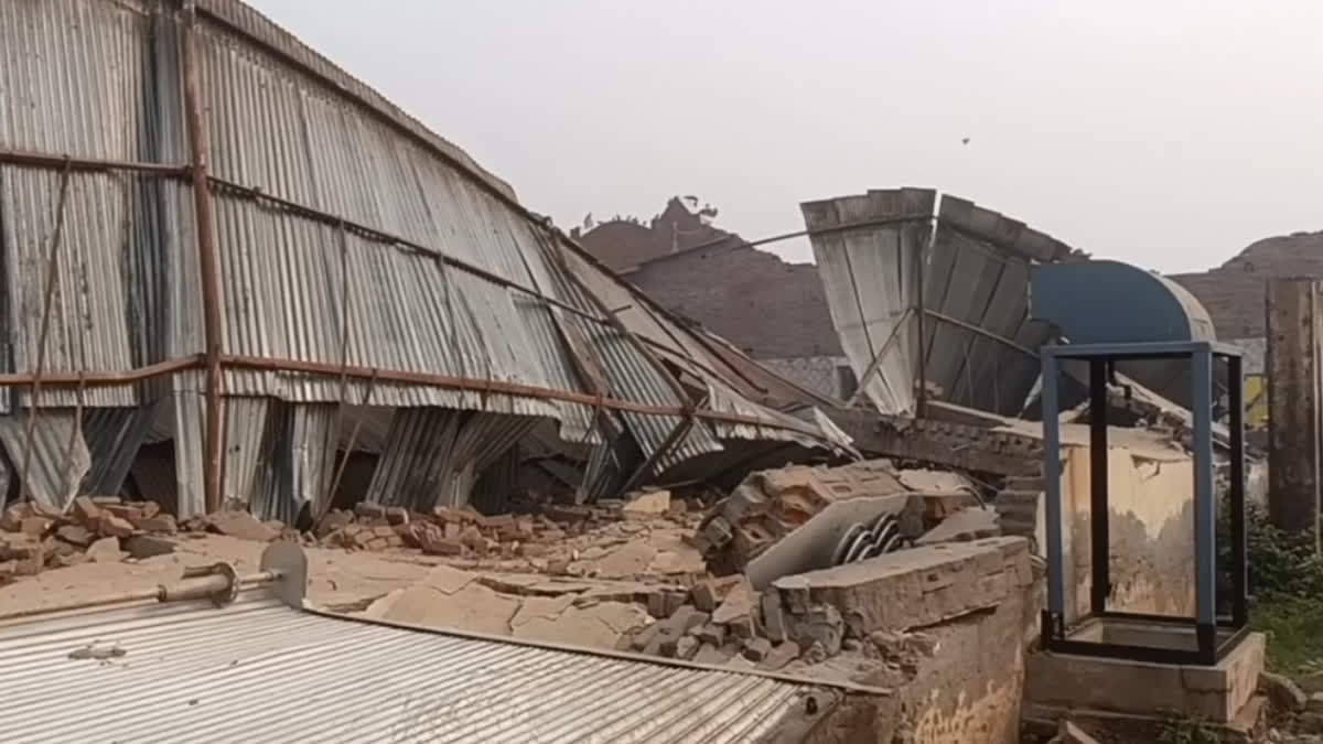 The roof of the palace collapsed before the arrival of the guests in the marriage palace Mansa