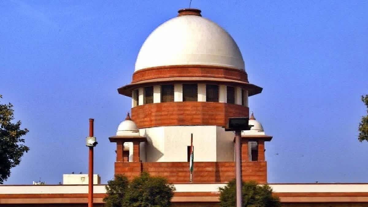 The Tamil Nadu government on Monday agreed before the Supreme Court to allow Rashtriya Swayamsevak Sangh (RSS) to hold marches in various districts across the state either on November 19 or 26. A bench comprising justices Justice Surya Kant and Justice Dipankar Datta was hearing special leave petitions filed by the state against the Madras High Court order directing the police authorities to grant permission to RSS to carry out route marches in the state.