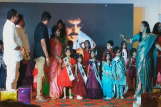 children_fashion_show