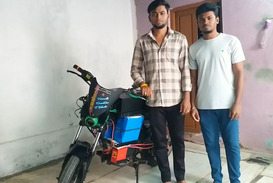 SELF RECHARGING ELECTRIC BIKE TESTED WITH DYNAMO BY THENI BROTHERS