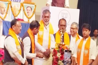 Madhya Pradesh CM tussle  Madhya Pradesh CM tussle  Mama likely to make it again  kailash vijay vargya  jyothiradithya sinha  prahlad patel  narendra singh thomar  ladly bahan yojana  ഭൈമികാമുകര്‍ ആരൊക്കെ  ലാഡ്‌ലി ബഹന്‍ യോജന