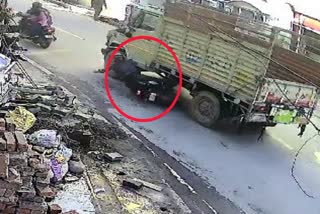 Road accident in Srinagar