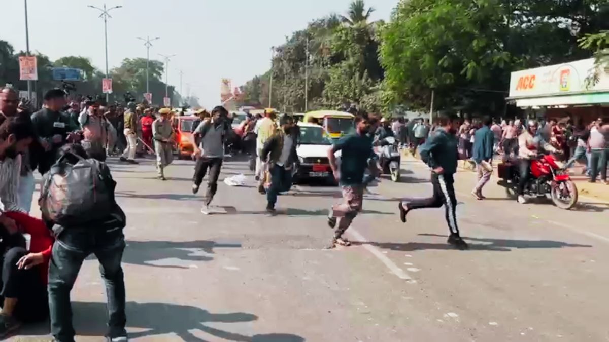 LATHI CHARGE IN PATNA