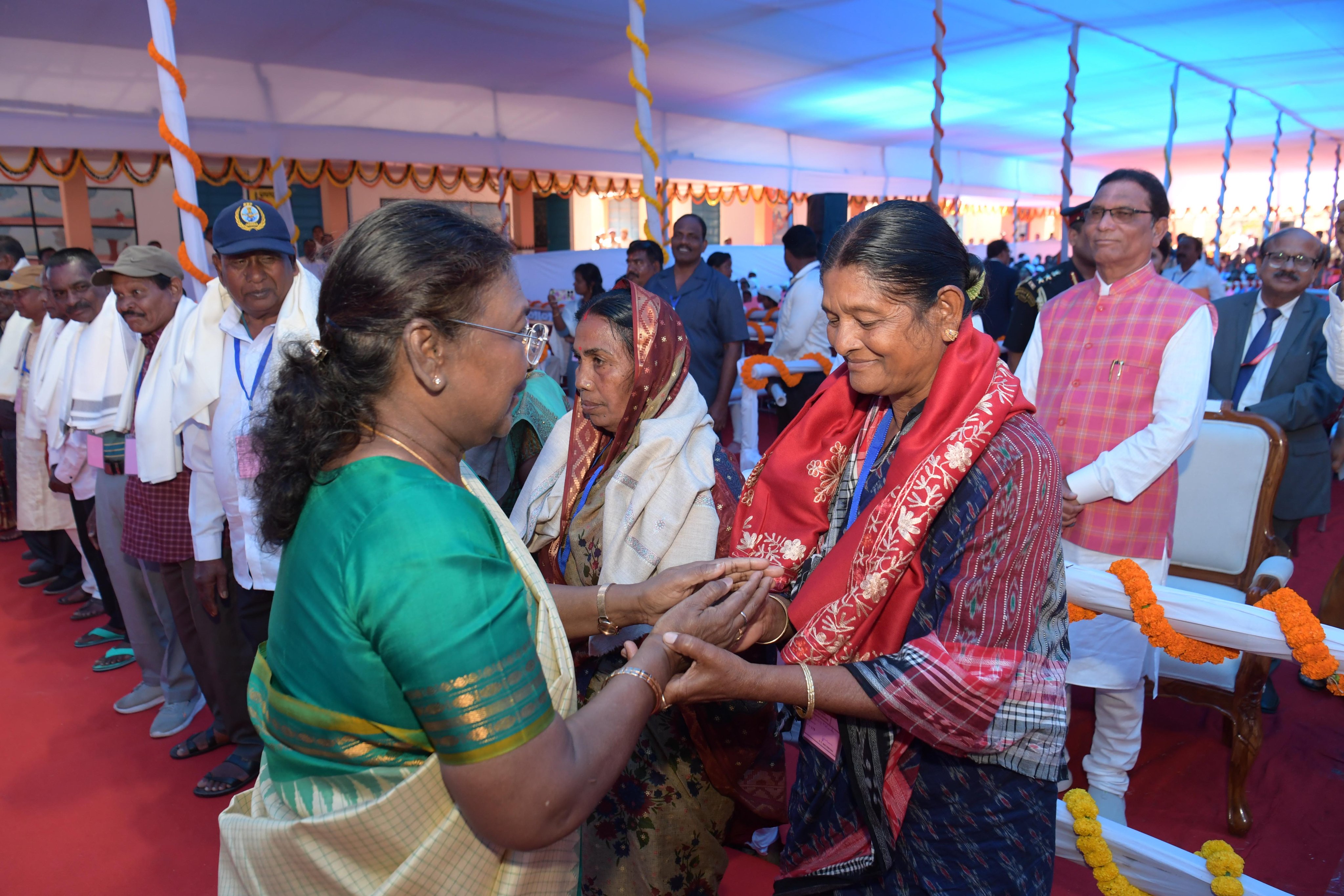 PRESIDENT VISIT WOMENS COLLEGE