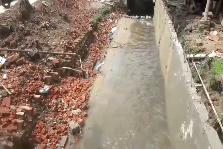 SEWER WALL CILLAPSED IN AYODHYA 