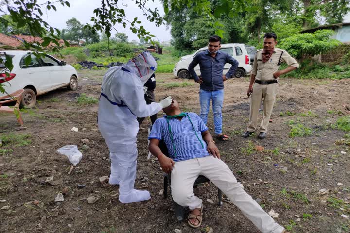 Journalist and municipality employee also test