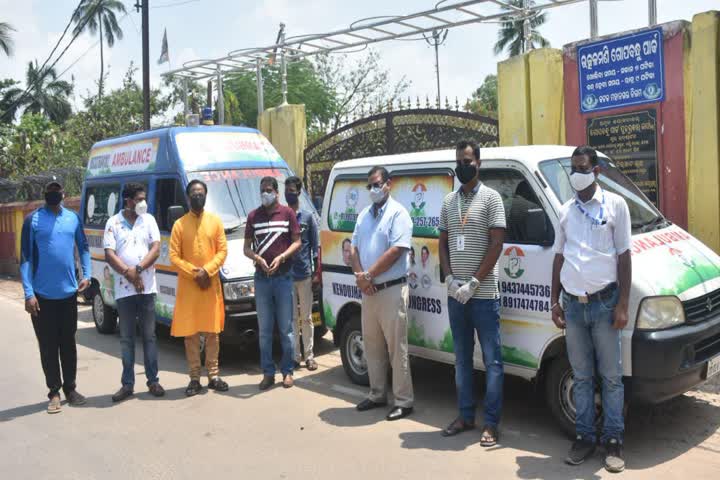 PCC president donate ambulances