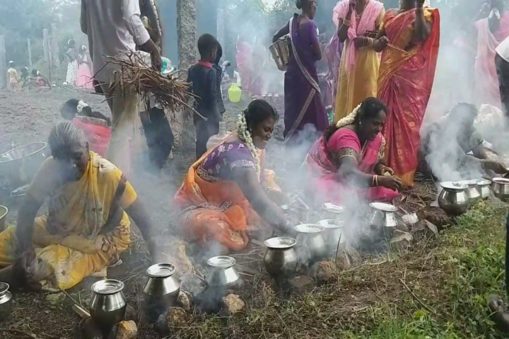 Five village people feasting at Muneeswaran temple in Tiruvannamalai