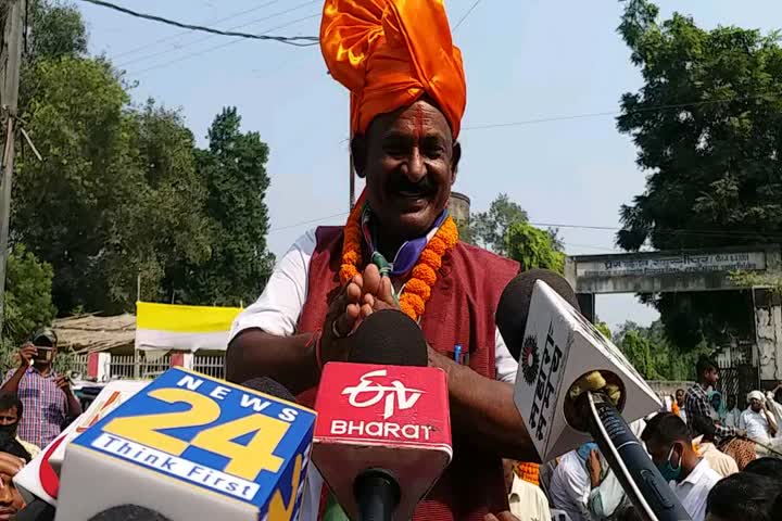 lgp candidate mahendra pradhan arrives on horseback to file nomination