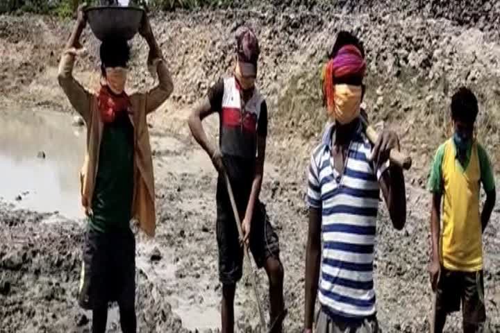 Mansingh and other laborer got employment