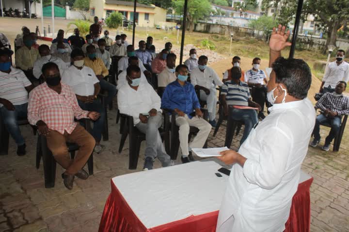 Bandhu Tirkey reacBandhu Tirkey bursts decisive battle against land grab in ranchits on land misappropriation in ranchi