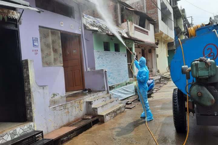 Spraying of sanitizer in itarsi