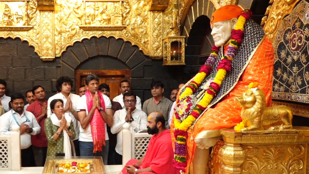 Venkatesh Prasad reached Shirdi