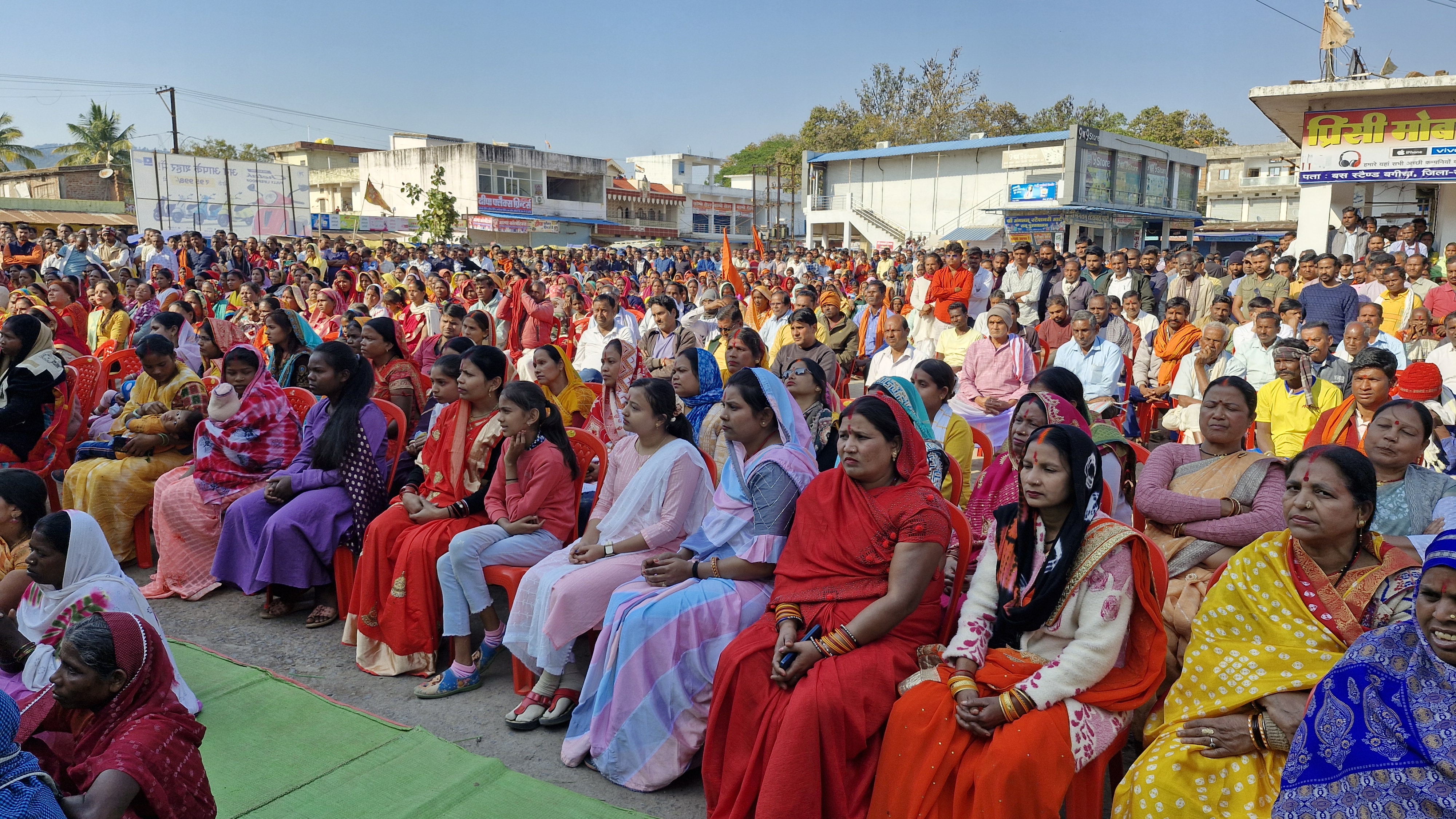 disturbance in temple aarti