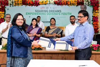 Odisha Government mou signed with GMR Aero Academy