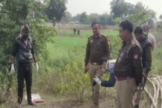 Etv Bharat कुएं में फेंकी गयी बोरी से निकला युवती का शव, हत्यारों का सुराग ढूंढ रही पुलिस