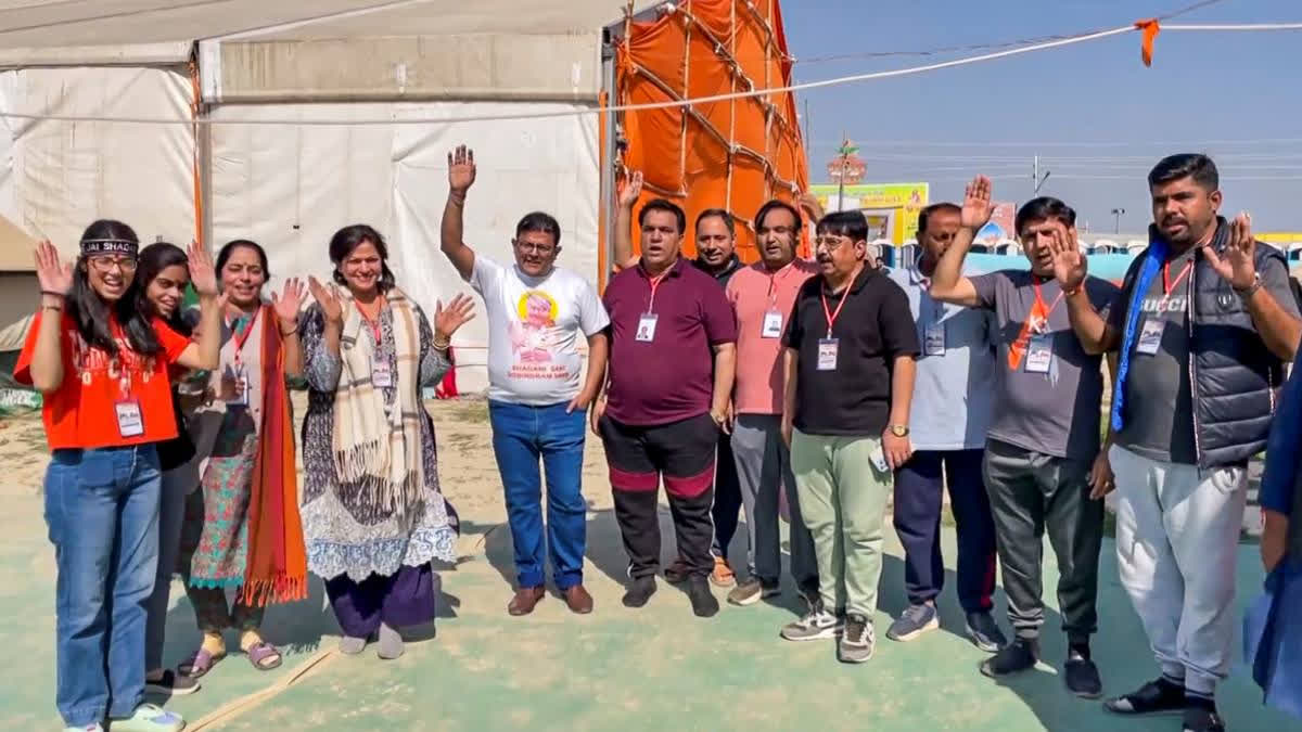 Pakistani Hindus Take Holy Dip At Sangam During Maha Kumbh