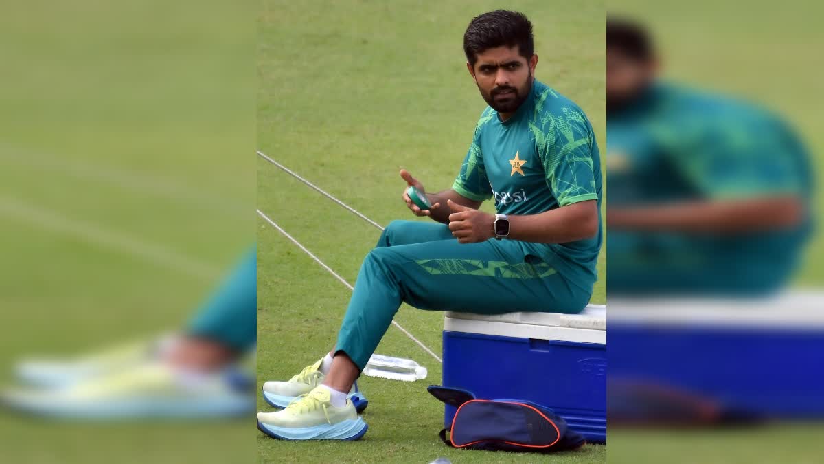 BABAR AZAM LOST MOBILE  BABAR AZAM TROLL  CHAMPIONS TROPHY 2025  BABAR AZAM MOBILE