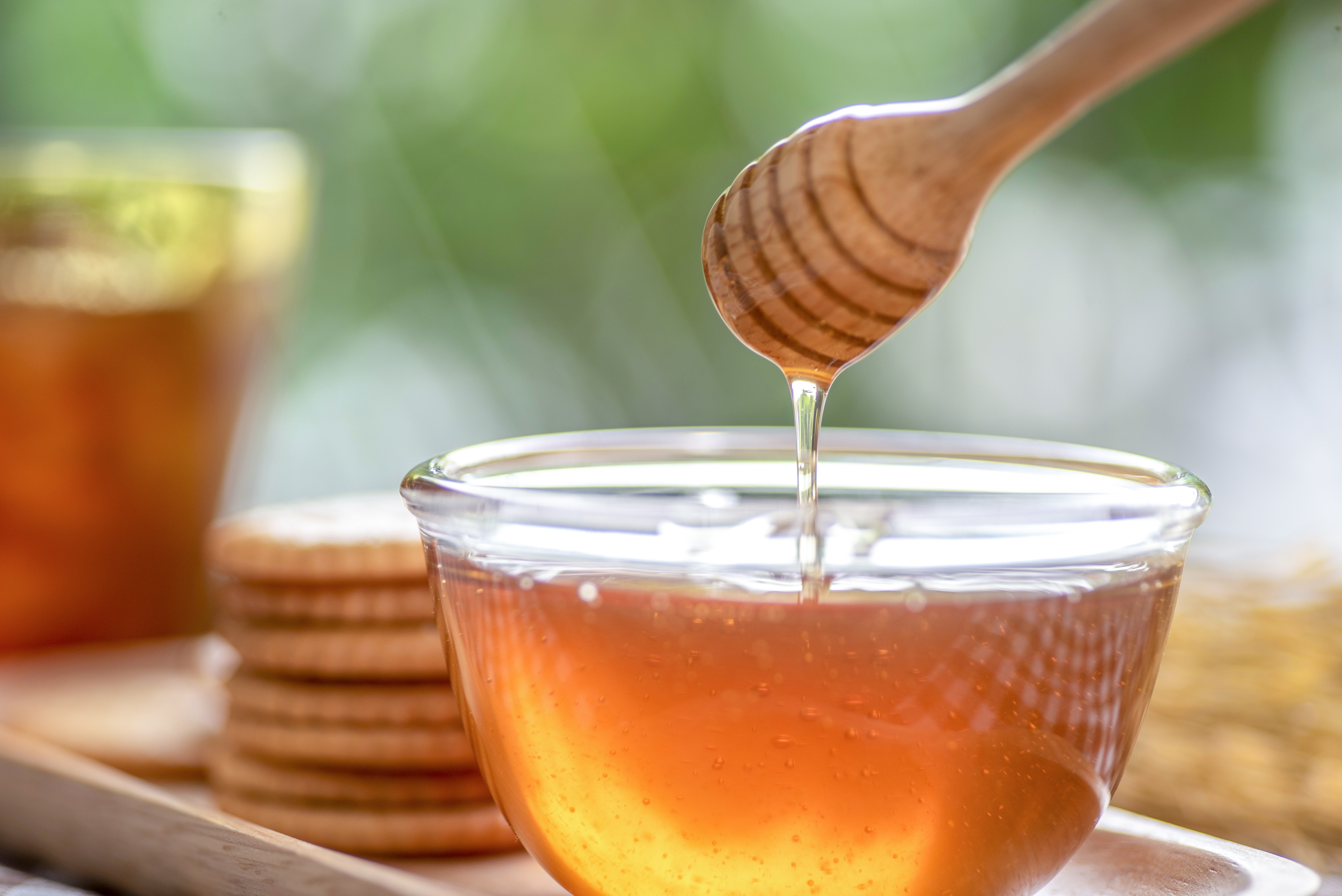 honey benefits for skin and hair