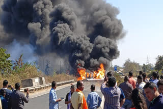 Tanker caught fire after accident on Ranchi Tata Highway