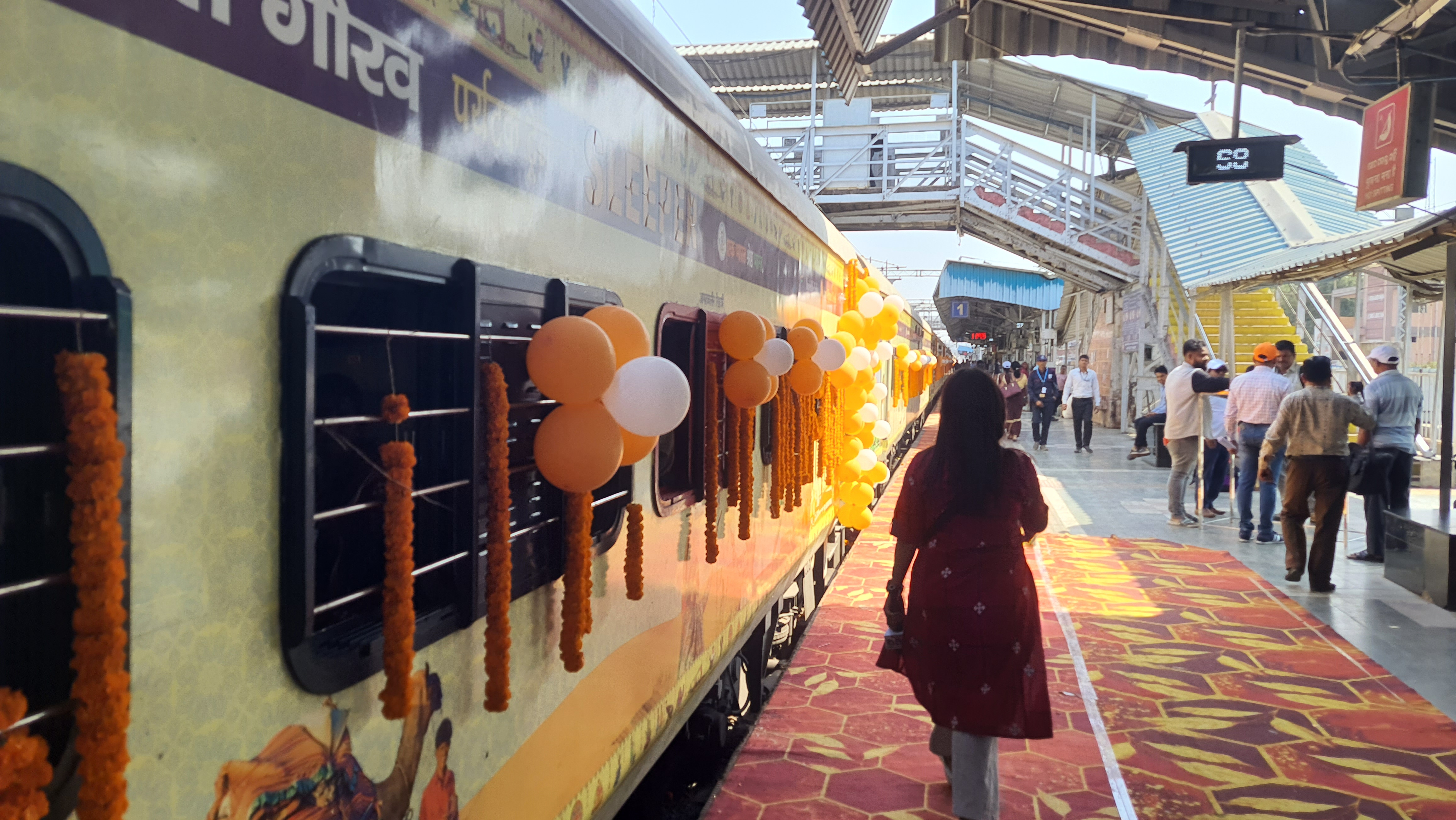 Senior citizens pilgrimage train departs from Sambalpur