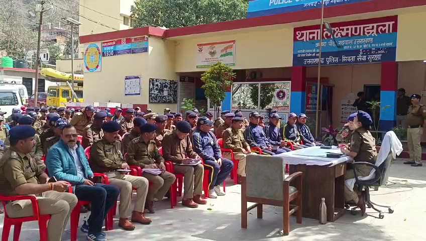 Pauri SSP Shweta Chaubey Did Police Briefing