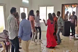 Sachivalayam_Employees_Dance_in_Darakonda_of_Alluri_district