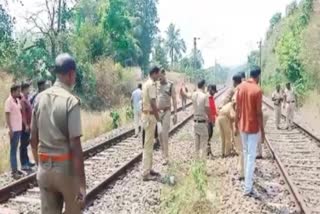 Kottayam Train Accident  Train Accident  കോട്ടയത്ത് ട്രെയിൻ അപകടം  ട്രെയിൻ തട്ടി മരണം