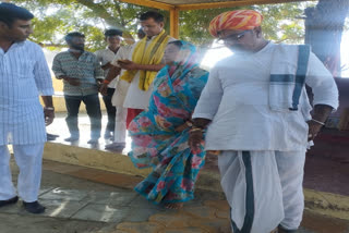 Former CM Vasundhara Raje reached Tanot Mata Temple in Jaisalmer
