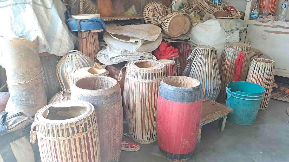 DHOL TRADERS BUSY MAKING DHOL