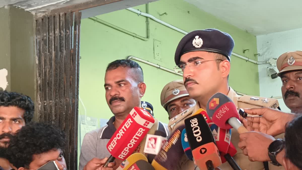 IB OFFICER DEATH UPDATES  ACCUSE SUKANT IS ABSCONDING  ഐബി ഉദ്യോഗസ്ഥയുടെ മരണം  പ്രതി സുകാന്ത് ഒളിവില്‍