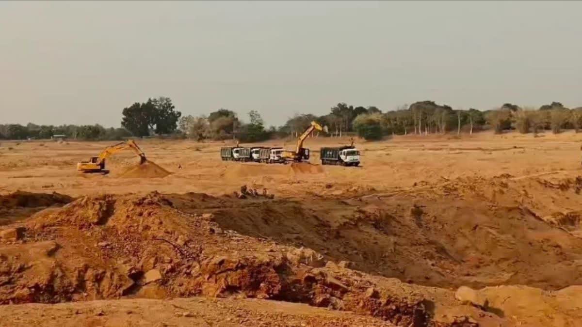 SAND MAFIA IN DHAMTARI