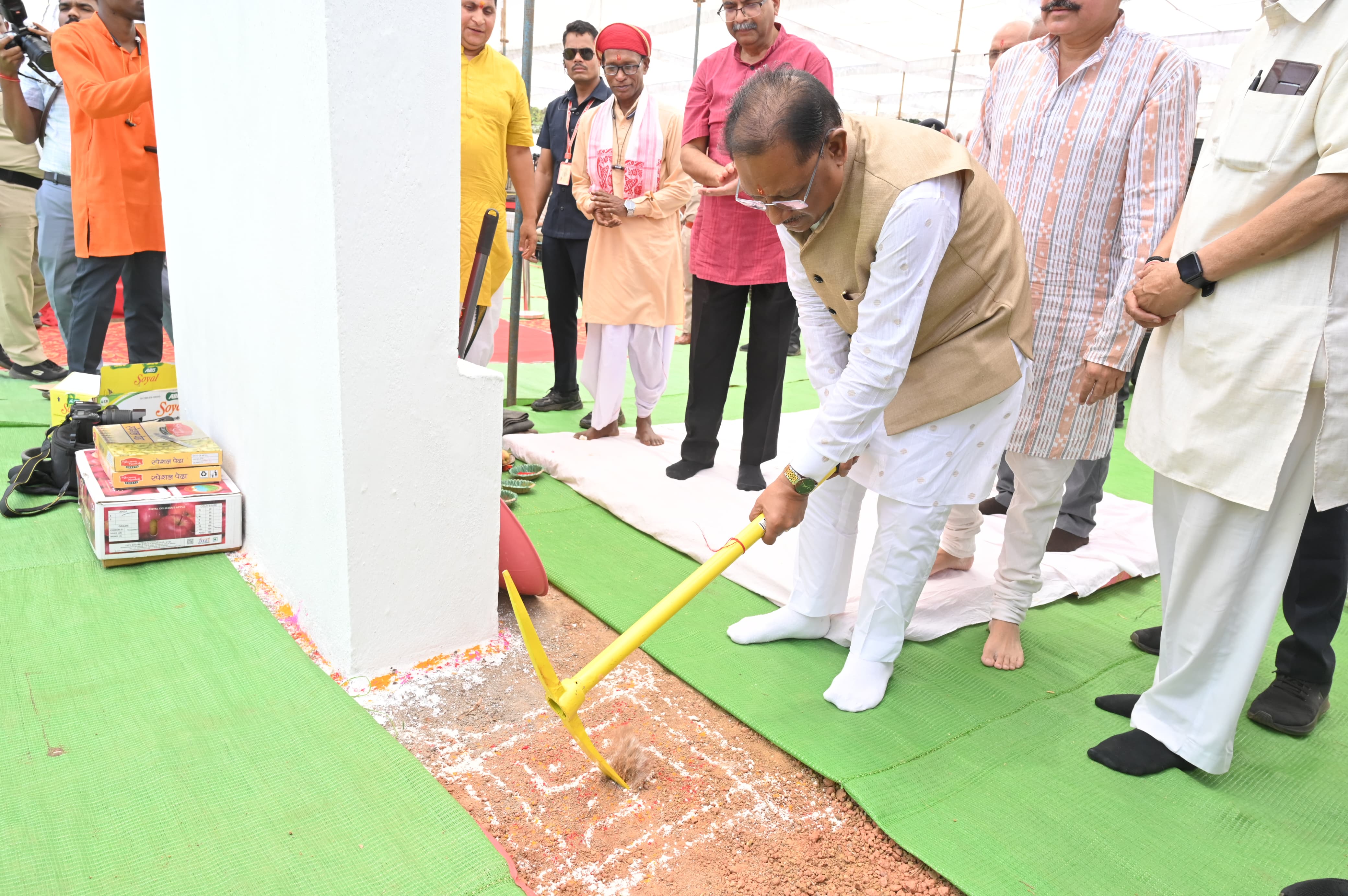 CM Vishnudeo Sai Performing Bhoomi Pujan