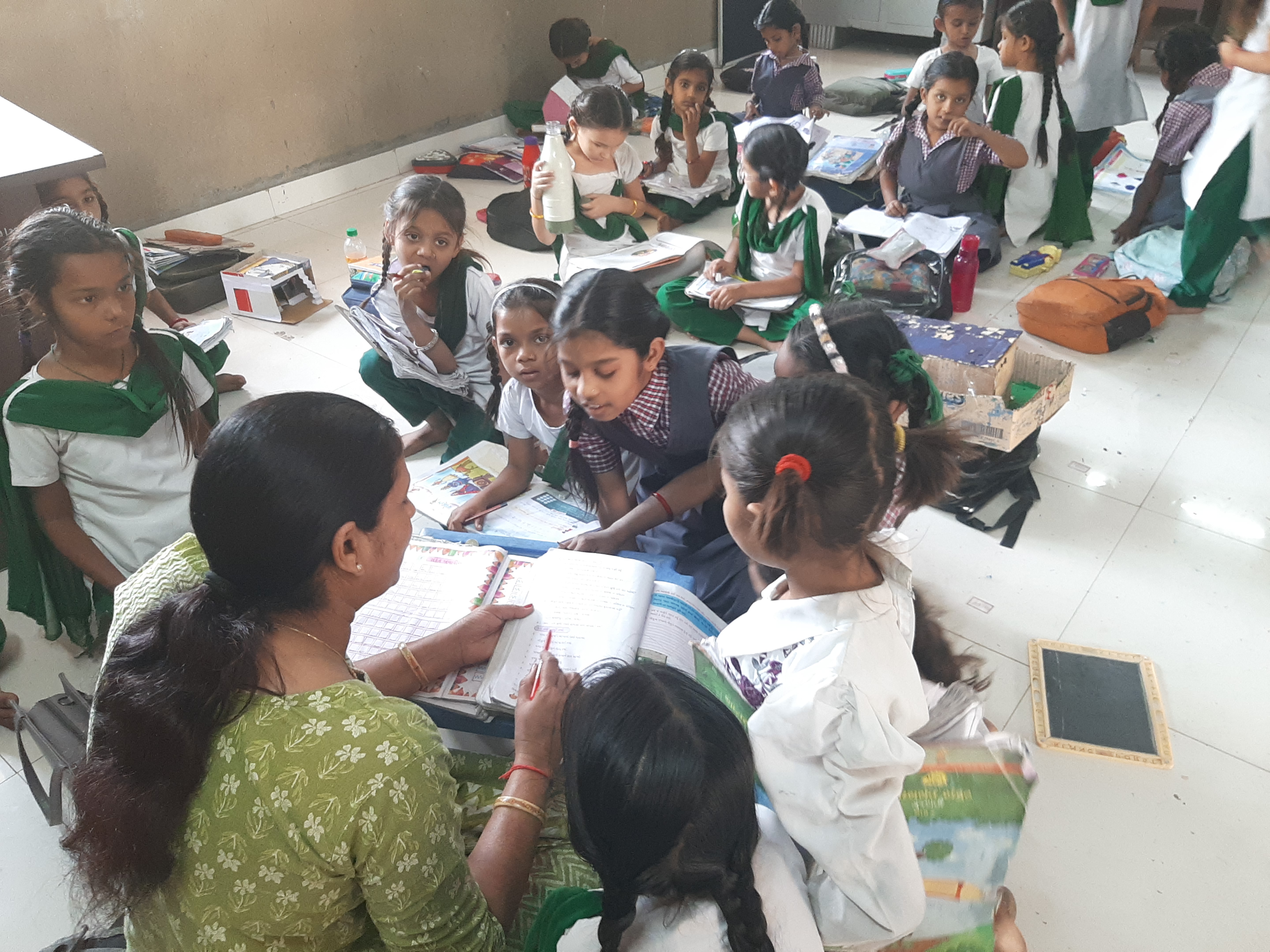 ભાવનગરમાં હિટવેવ પગલે શાળાઓમાં થયો ફેરફાર