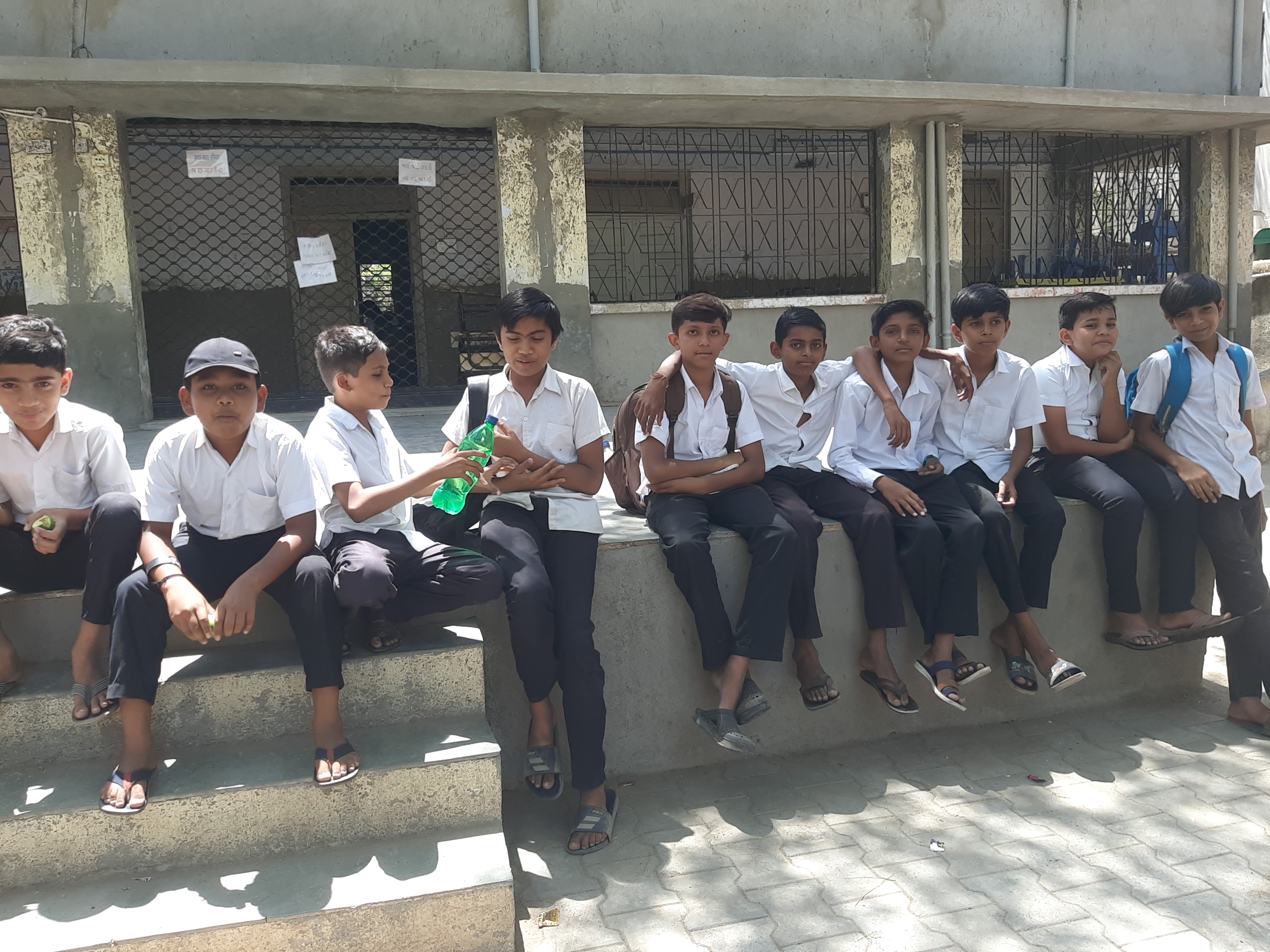 ભાવનગરમાં હિટવેવ પગલે શાળાઓમાં થયો ફેરફાર