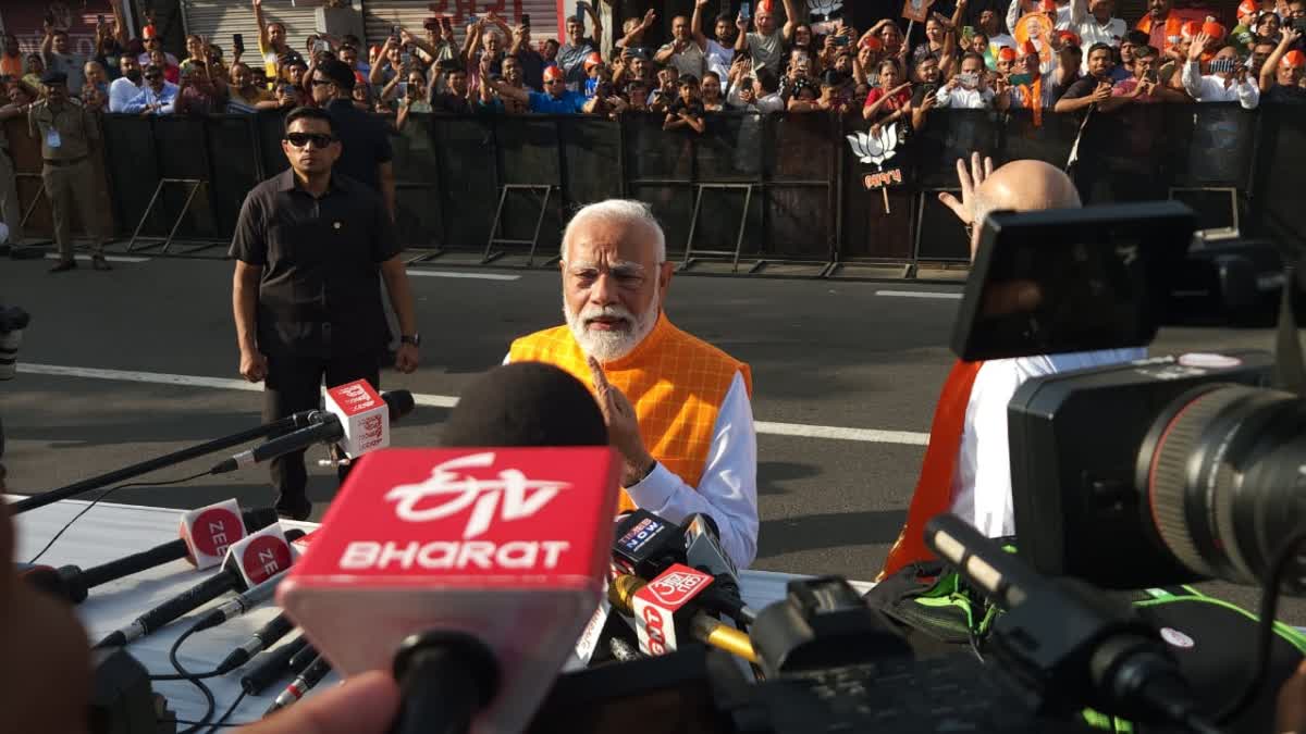 PM Modi cast his vote