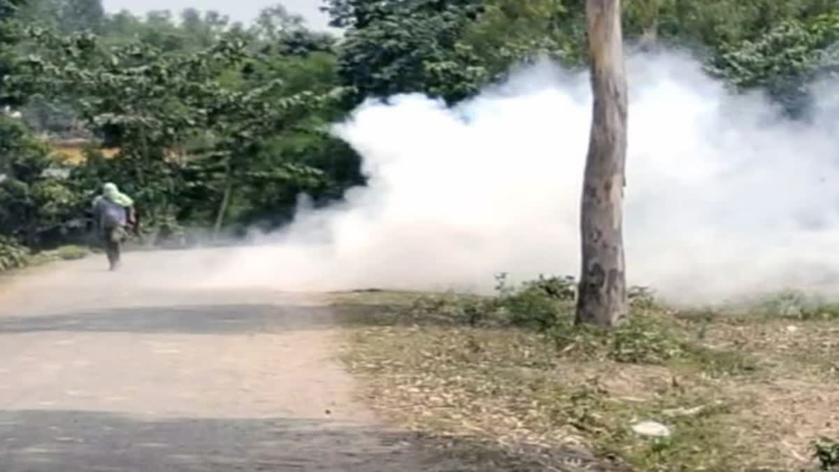 Bombs thrown in Ratua of Malda West Bengal