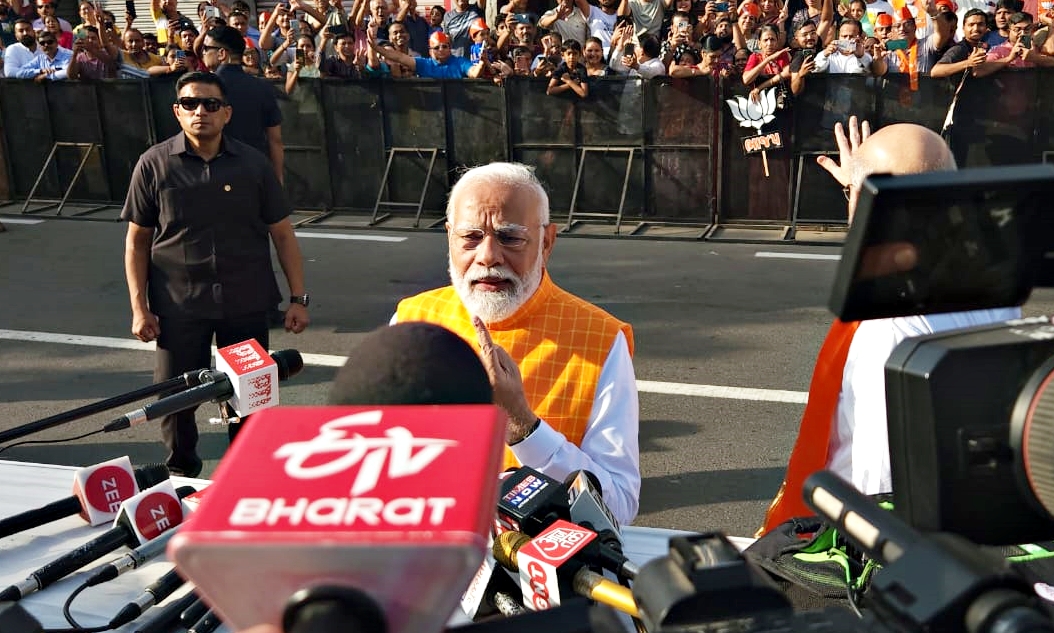 PM Narendra Modi casts his vote