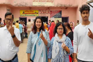 Bihar: Doctor's Daughter Flies Home to Vote in Khagaria, Appeals Others To Do Same